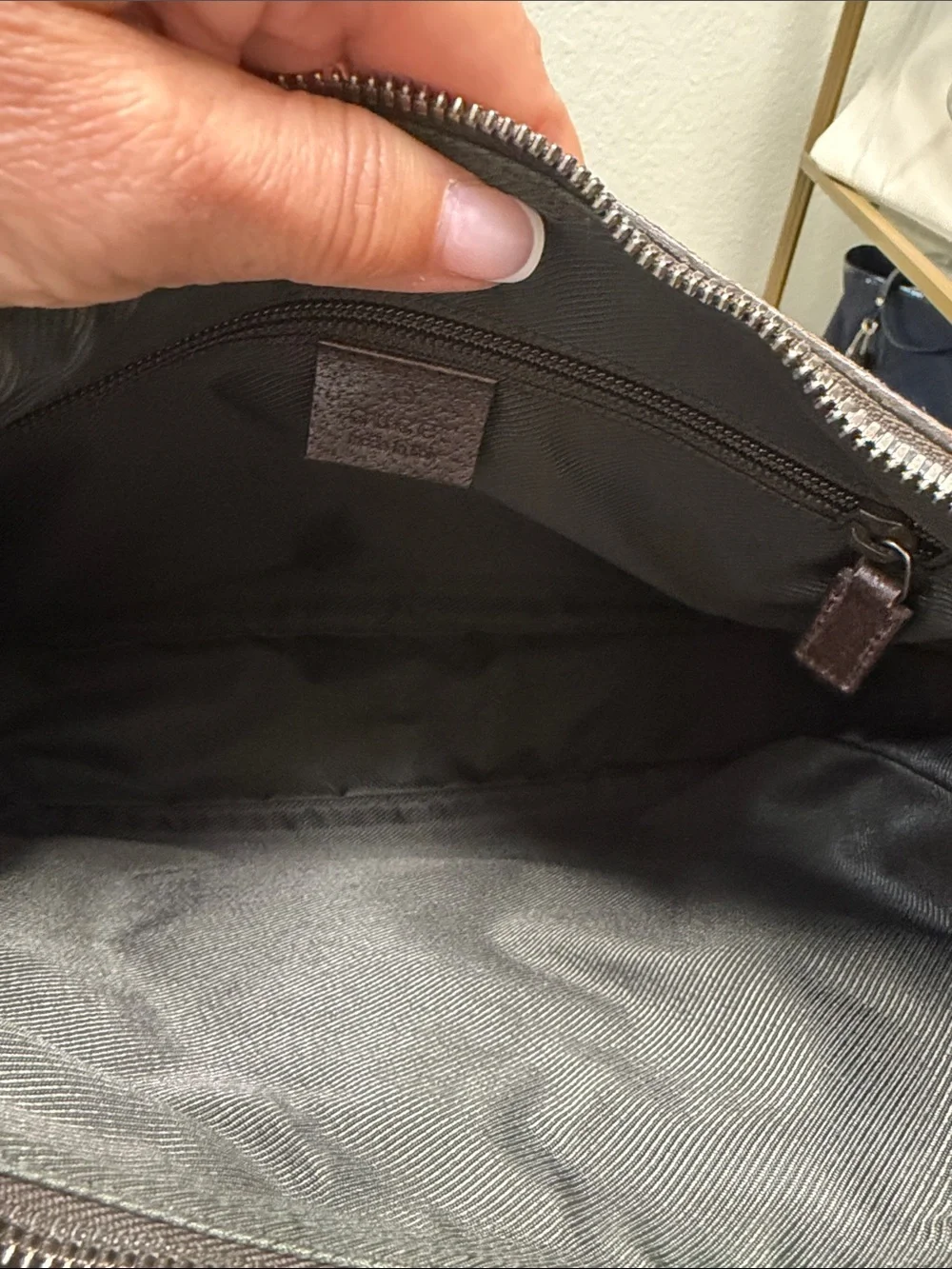 Gucci crossbody messenger